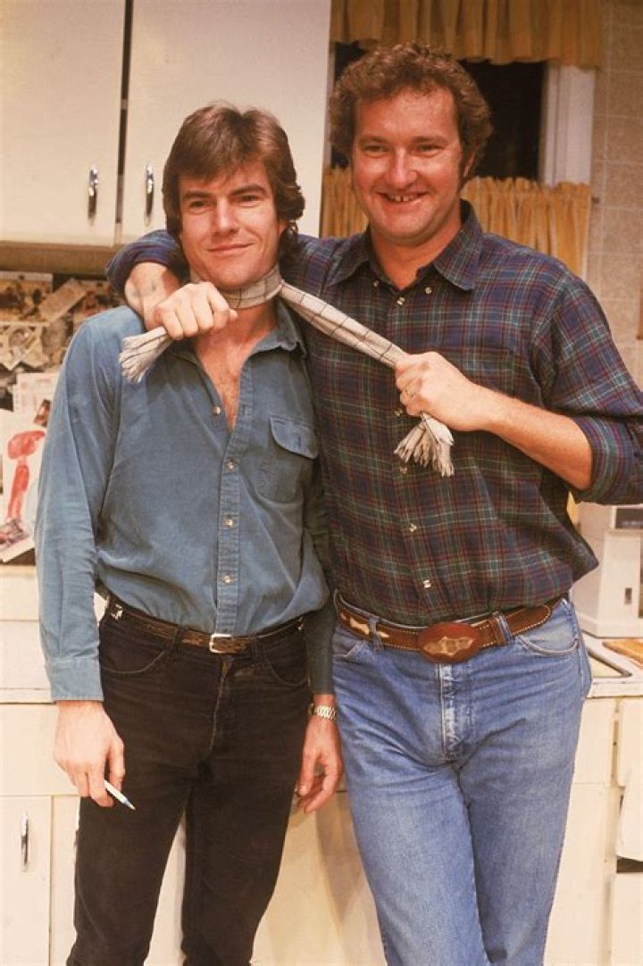 Are Dennis And Randy Quaid Brothers?