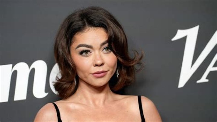 Unveiling Sarah Hyland's Height: Discoveries And Insights
